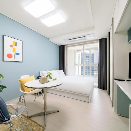 Urbanstay Songdo Moonlight Park Incheon Exterior photo