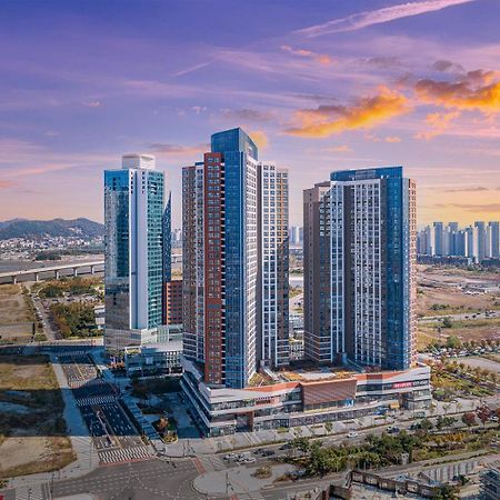 Urbanstay Songdo Moonlight Park Incheon Exterior photo