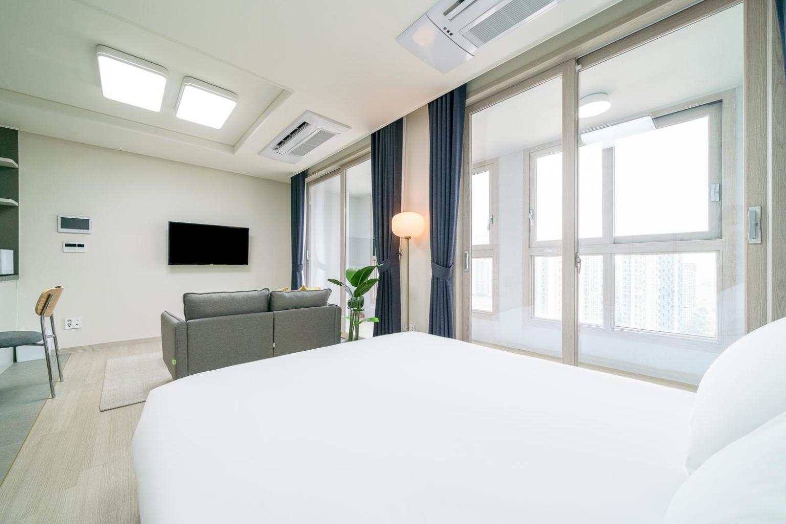 Urbanstay Songdo Moonlight Park Incheon Exterior photo