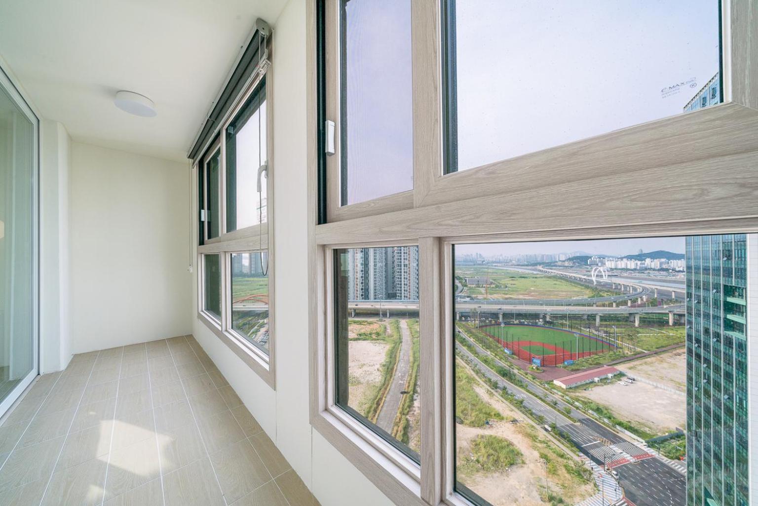 Urbanstay Songdo Moonlight Park Incheon Exterior photo